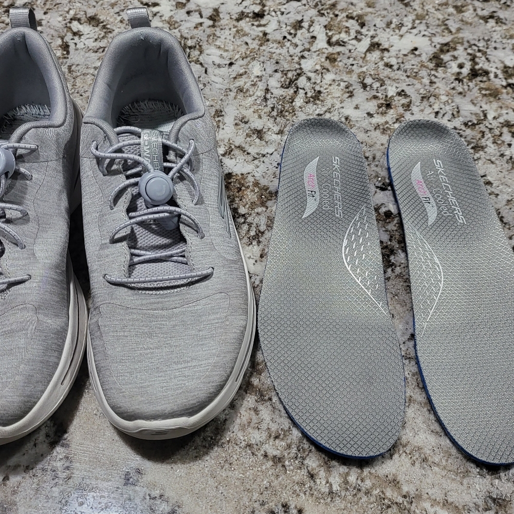 Skechers Air-Cooled Arch-Fit shoes 7.5